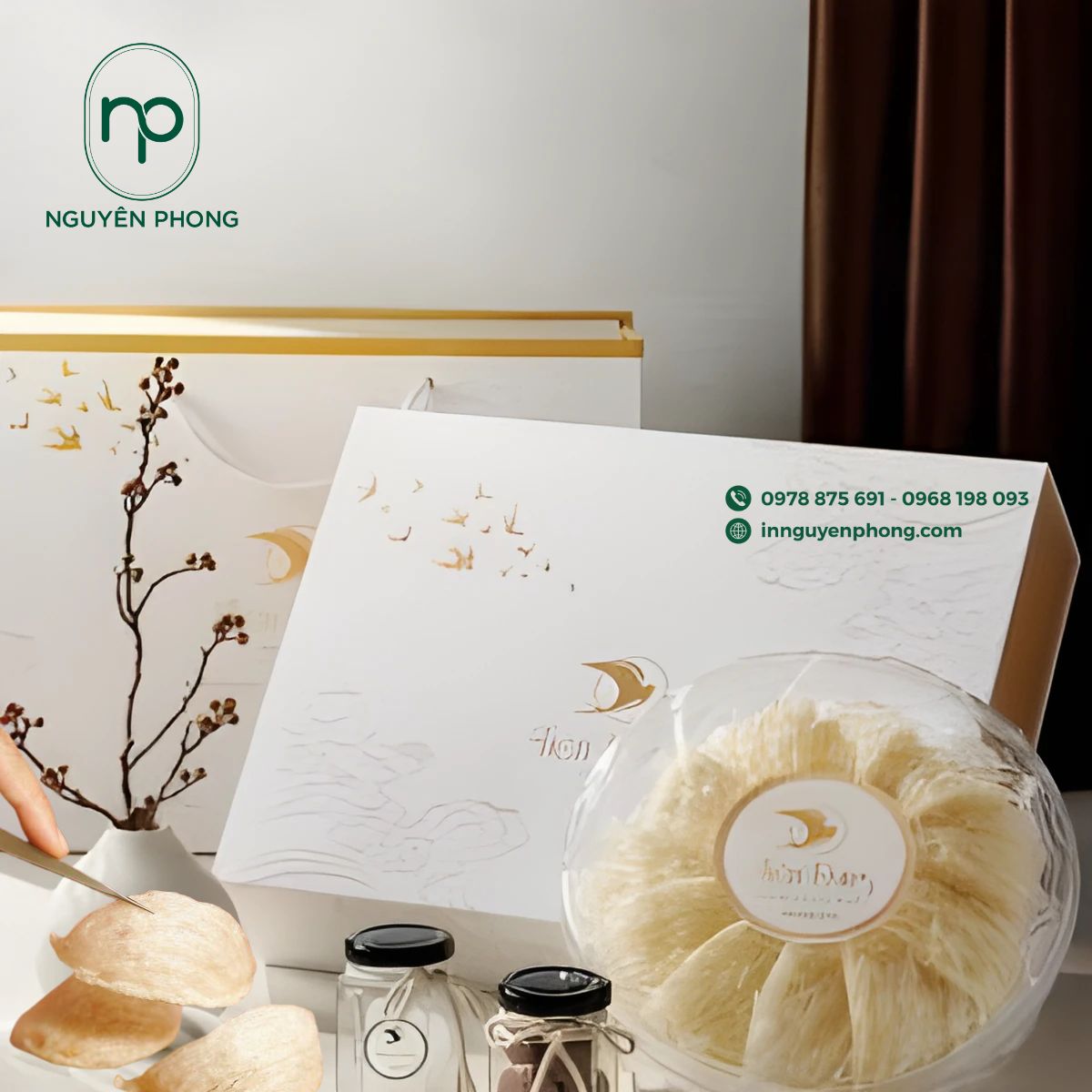 Túi giấy đựng yến sào chất liệu bền, sang trọng